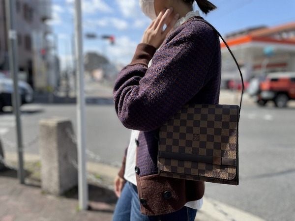 LOUIS VUITTON/ルイヴィトン】よりダミエトライバッカミニショルダー