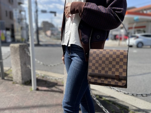 Louis Vuitton Damier Ebene TRIBECA MINI Shoulder Bag