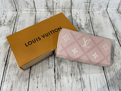 「ラグジュアリーブランドのLOUIS VUITTON 」