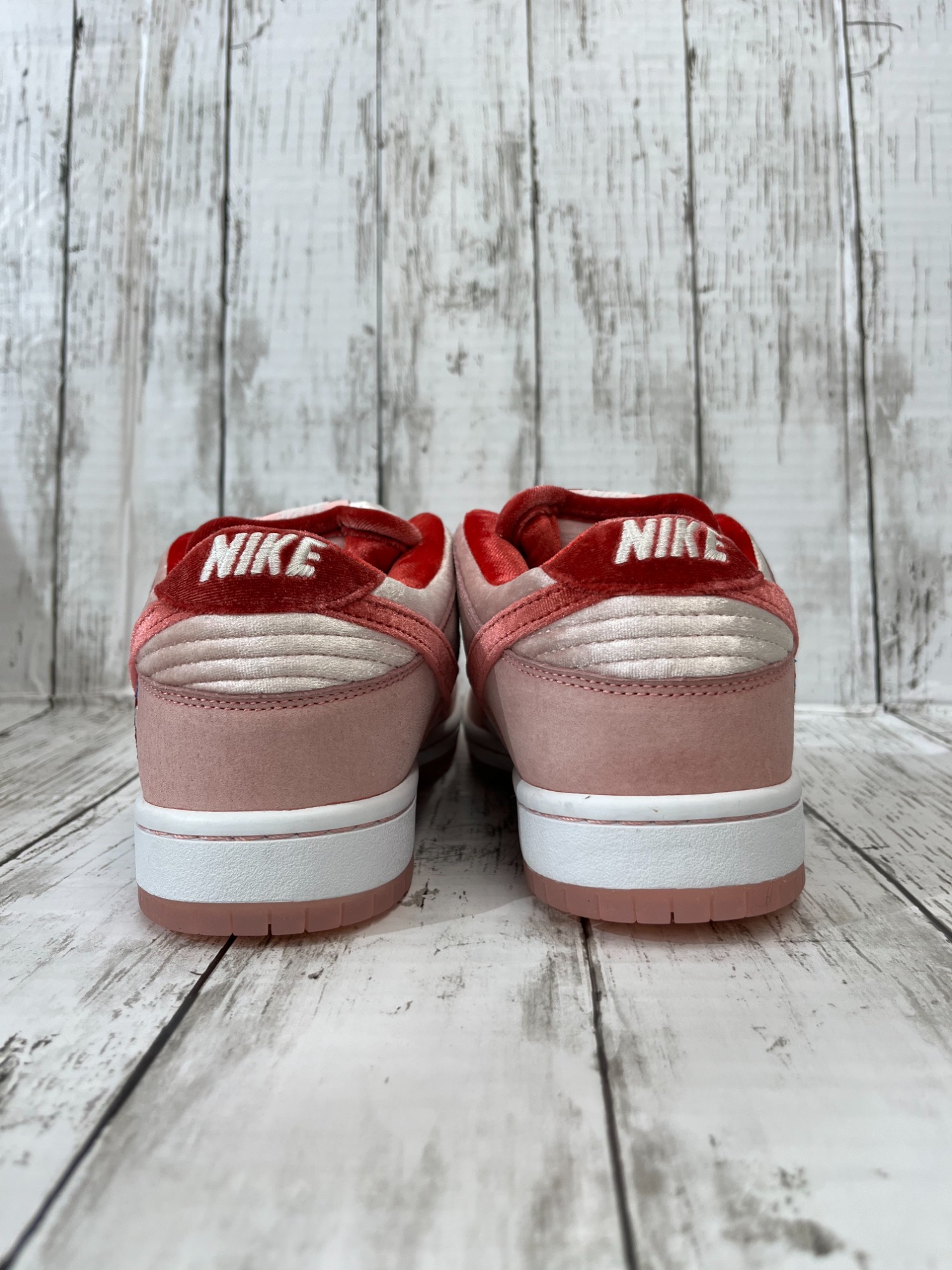 激レア NIKE SB ナイキ ファー フード コート レディース L