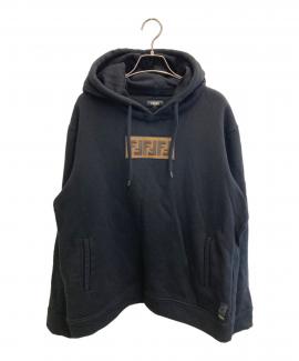 「ラグジュアリーブランドのFENDI 」