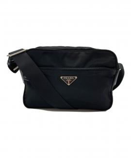 「ラグジュアリーブランドのPRADA 」