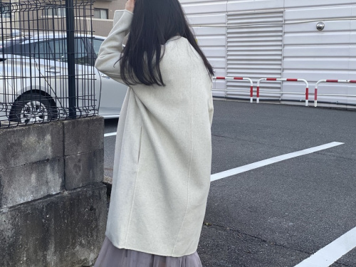 エンフォルドのノーカラーコート