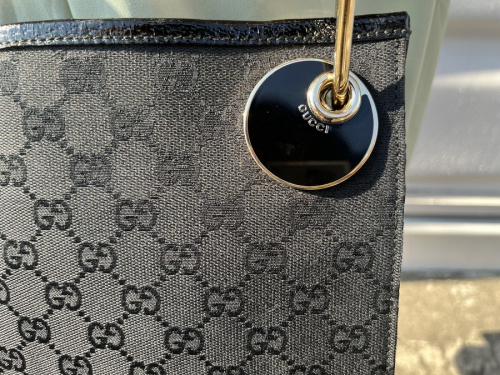 グッチのショルダーバッグ
