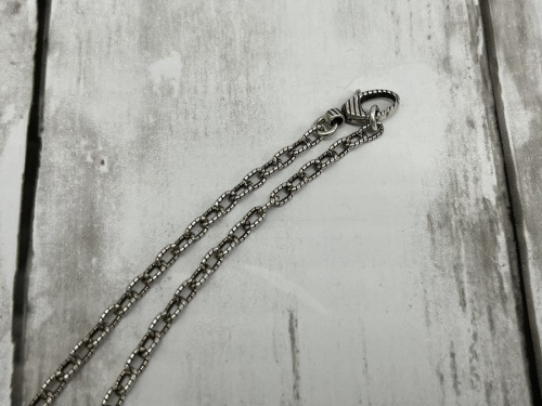 グッチのインターロッキングGネックレス