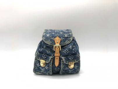 「ラグジュアリーブランドのLOUIS VUITTON 」