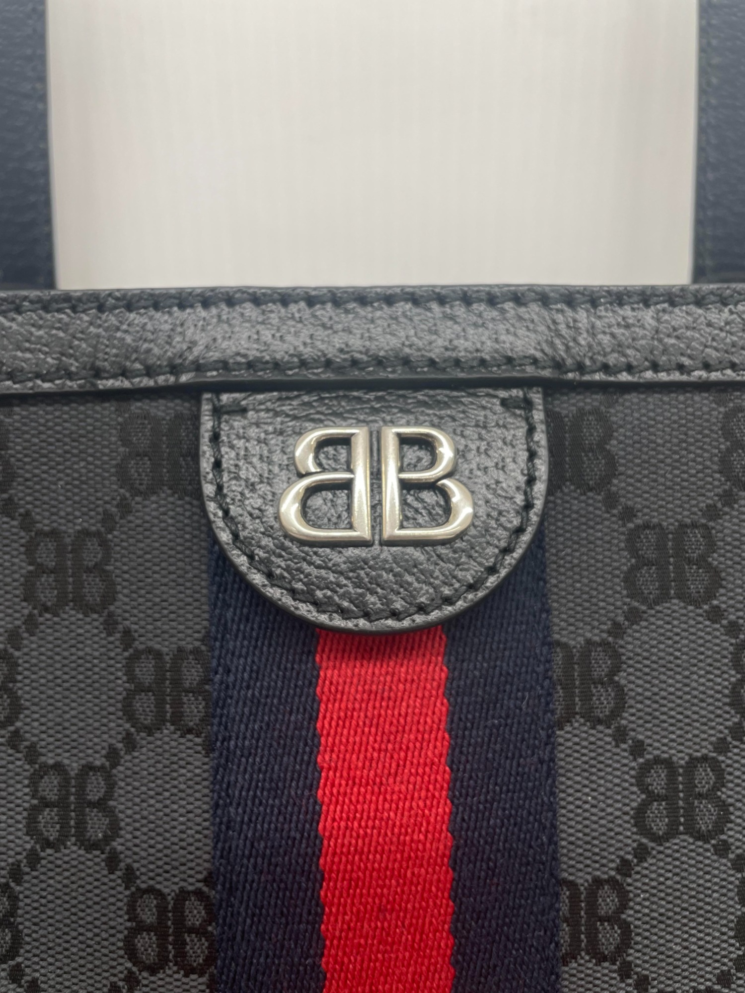 あのブランドがコラボ！？【GUCCI×BALENCIAGA トートバッグ