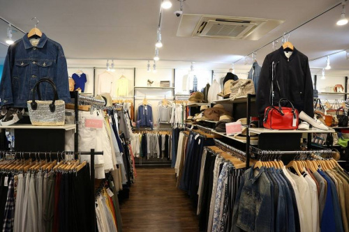 ブランドのオープン