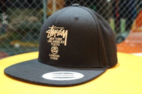 ストリートのステューシー