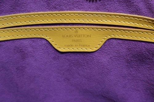 ヴィトンのLOUIS VUITTON