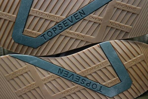 買取のスニーカー