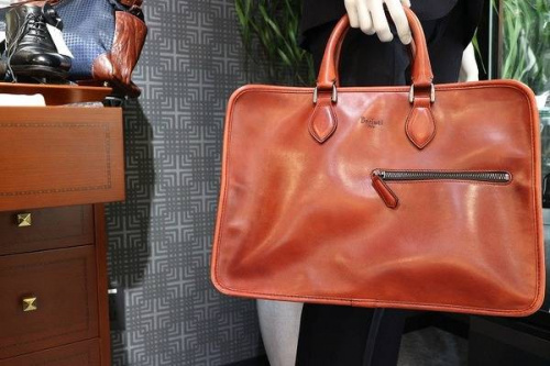 ビジネスのブリーフバッグ