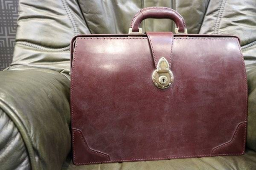 ブリーフバッグ