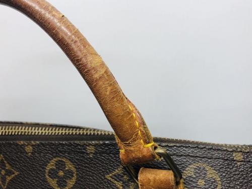 LOUIS VUITTON 　のルイ ヴィトン　