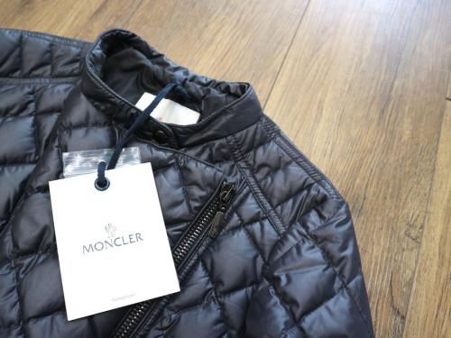 モンクレールのダウン