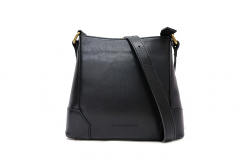 インポートブランドのBURBERRY