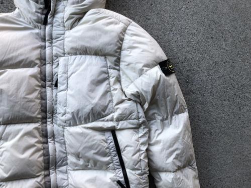 ストーンアイランドのメンズ