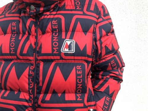 モンクレールの関西/ダウンジャケット
