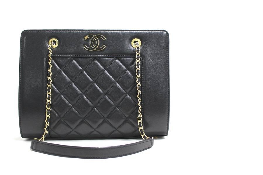 シャネルのCHANEL